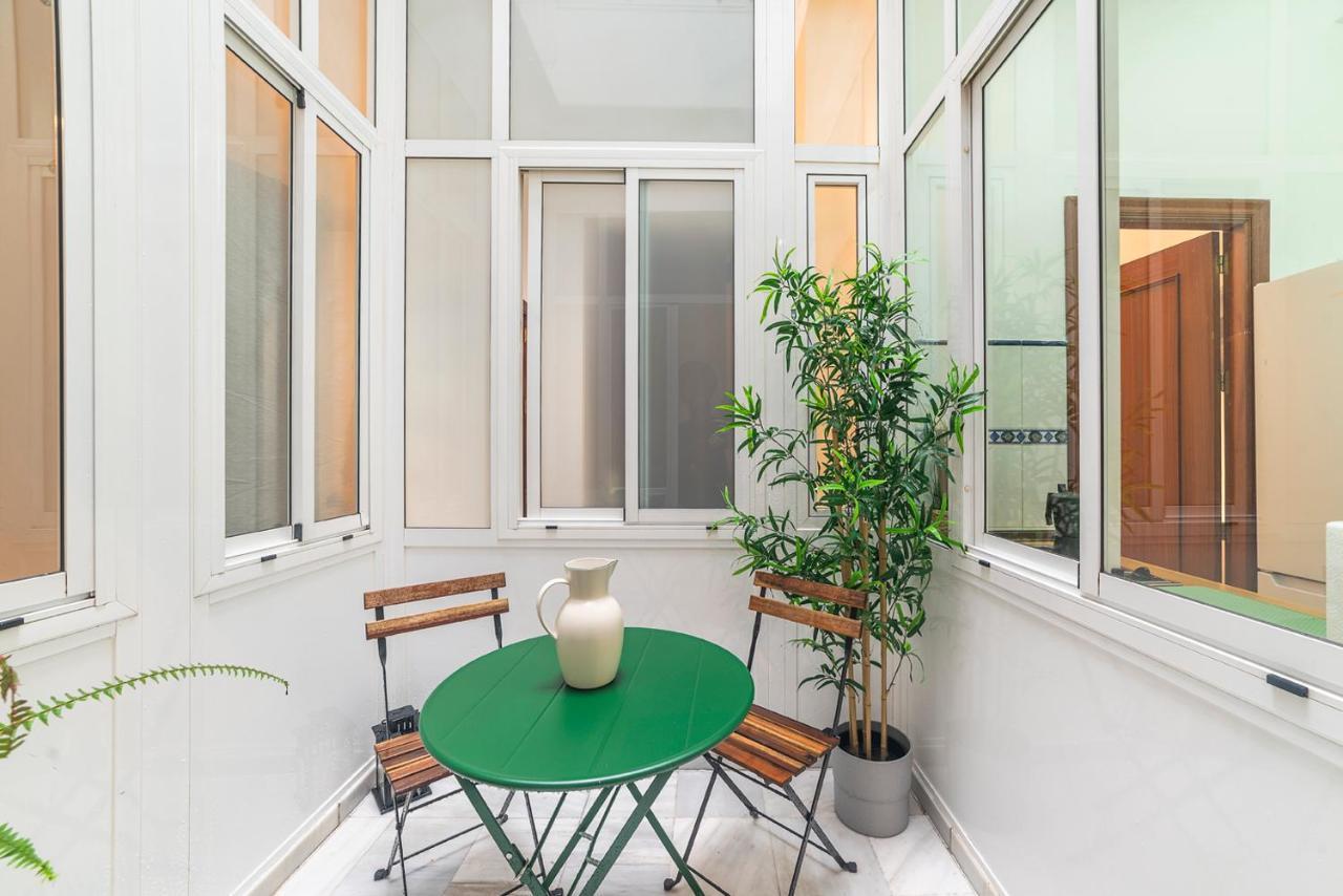 Alohamundi Torres Apartment Seville Luaran gambar
